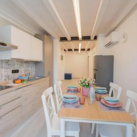Apartment Tulipano - Palazzo Palermo 1817 - Happy Salionze