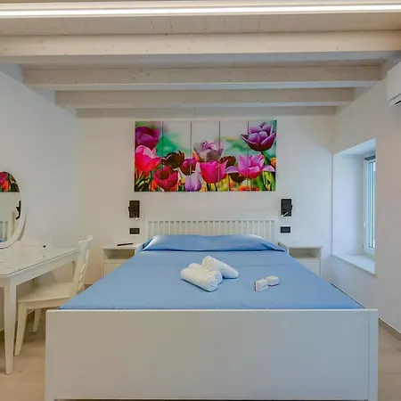 Tulipano - Palazzo Palermo 1817 - Happy *